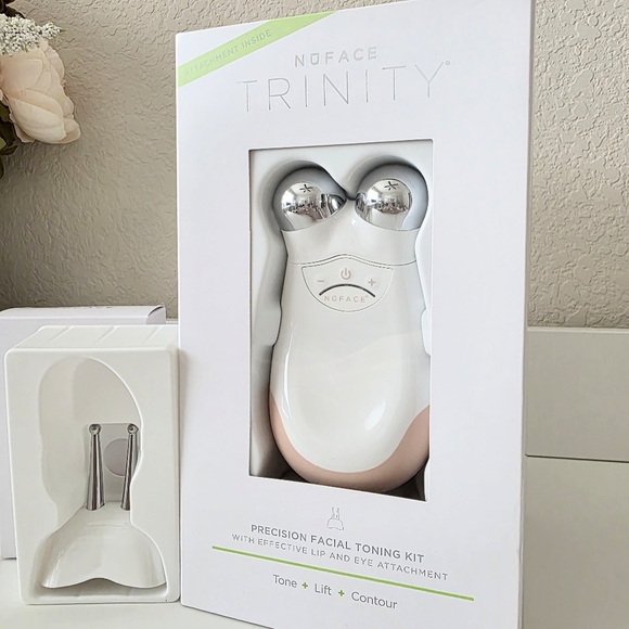 NUFACE Bundle Trinity + ELE Attachment - Picture 2 of 8